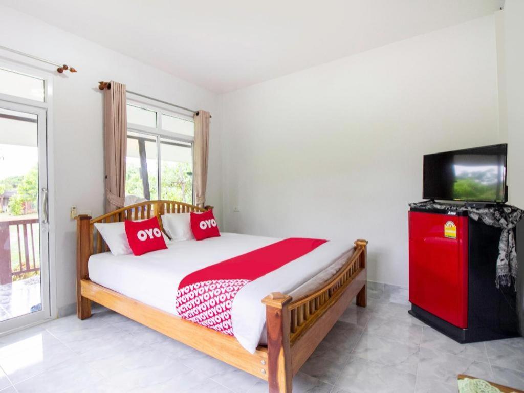 Oyo 999 Baan Pak Rom Ruen Hotel HHQ Buitenkant foto