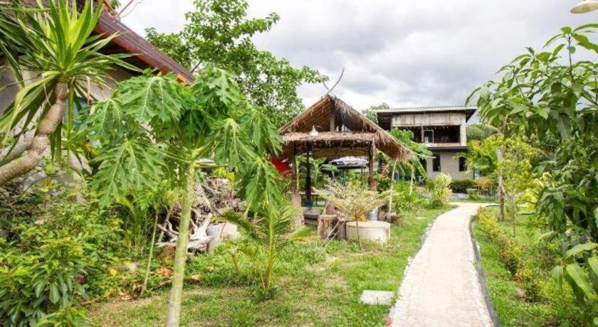 Oyo 999 Baan Pak Rom Ruen Hotel HHQ Buitenkant foto