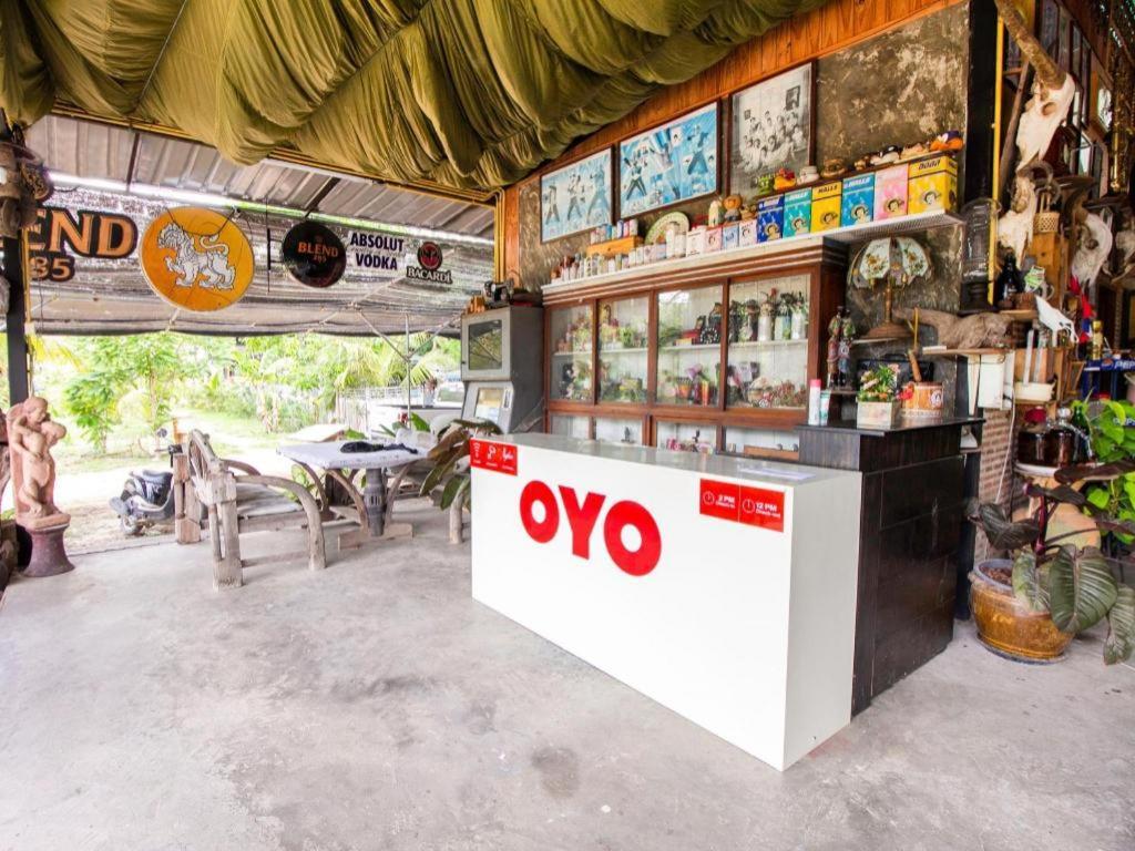Oyo 999 Baan Pak Rom Ruen Hotel HHQ Buitenkant foto