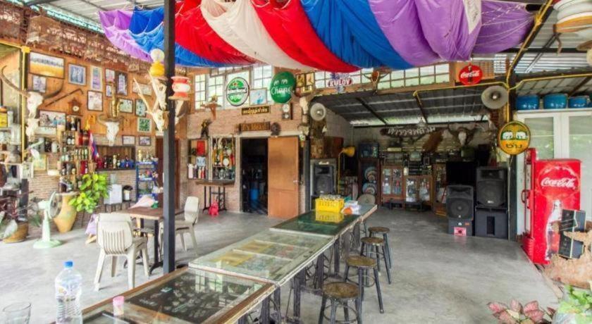 Oyo 999 Baan Pak Rom Ruen Hotel HHQ Buitenkant foto