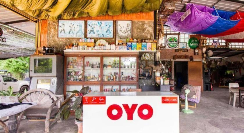 Oyo 999 Baan Pak Rom Ruen Hotel HHQ Buitenkant foto