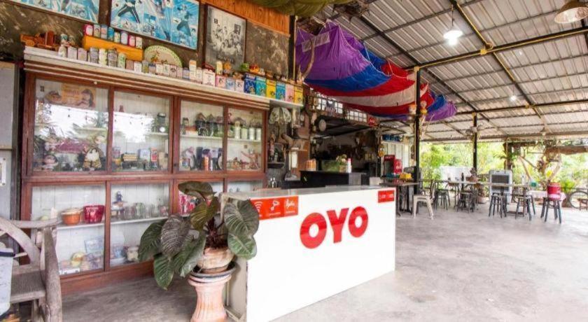 Oyo 999 Baan Pak Rom Ruen Hotel HHQ Buitenkant foto